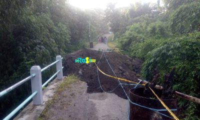 Jembatan Ambrol, 250 Kepala Keluarga Di Dusun Sumbertowo Desa Karas Terisolir.