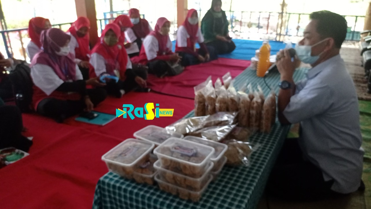 BLK Ponorogo Gelar Pelatihan di Desa Giripurno Magetan, Sulap Gedebog Pisang Jadi Kue Yang Laris Dipesan Warga.