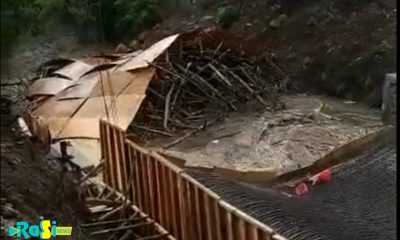 Magetan Diguyur Hujan 1,5 Jam, Kerangka Jembatan Bogem Ambrol dan Anak Usia 10 Tahun Tersangkut di Gorong Gorong.
