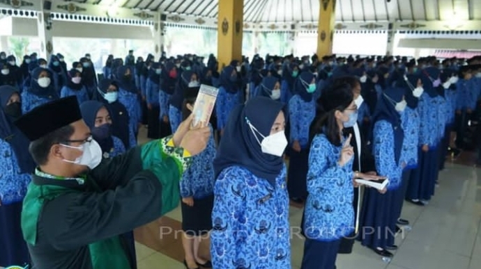 Lantik 390 PNS, Bupati Magetan Ingatkan PNS Digaji Masyarakat.