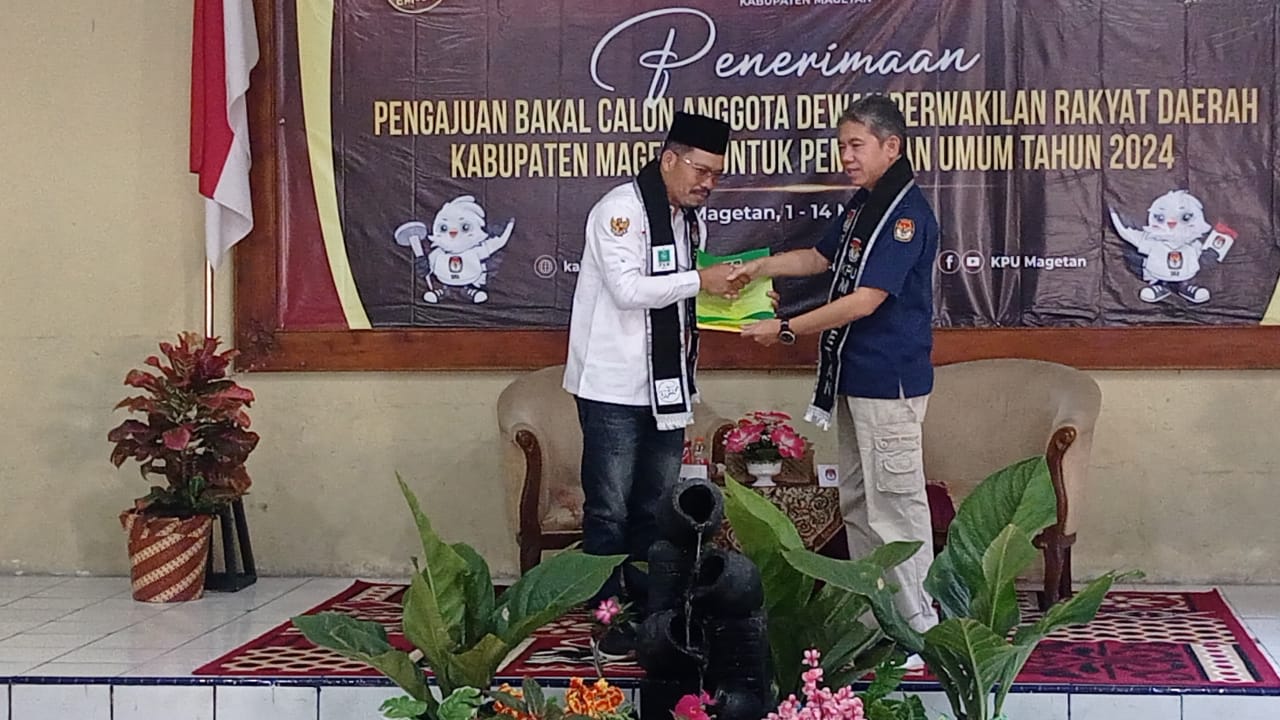 Pawai Motor PKB Magetan Daftarkan 45 Bacaleg ke KPU, Realistis Targetkan 10 Kursi.