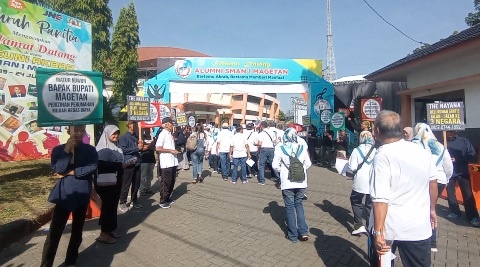 Gelar Reuni Akbar, Alumni SMAN 1 Magetan Ajak Geliatkan Perekonomian Magetan.