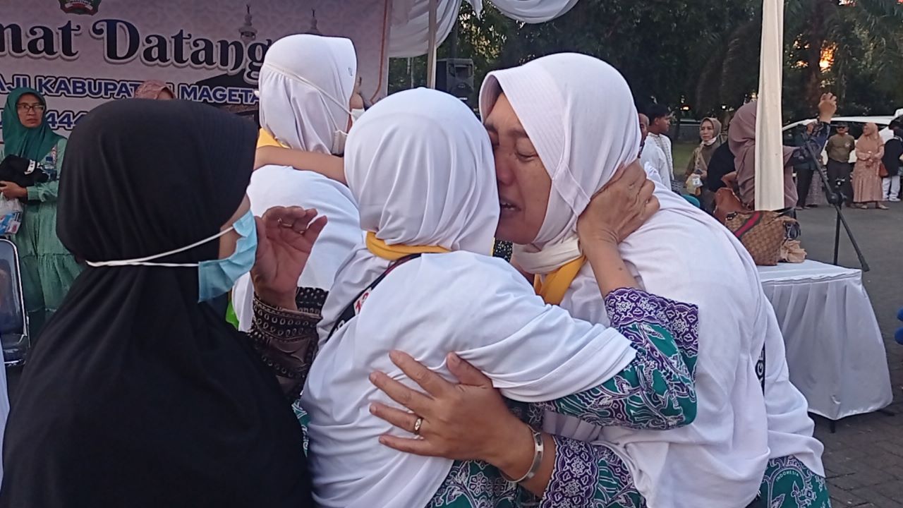 Rombongan Jemaah Haji Kabupaten Magetan Pulang, Enam Orang Dilaporkan Meninggal.