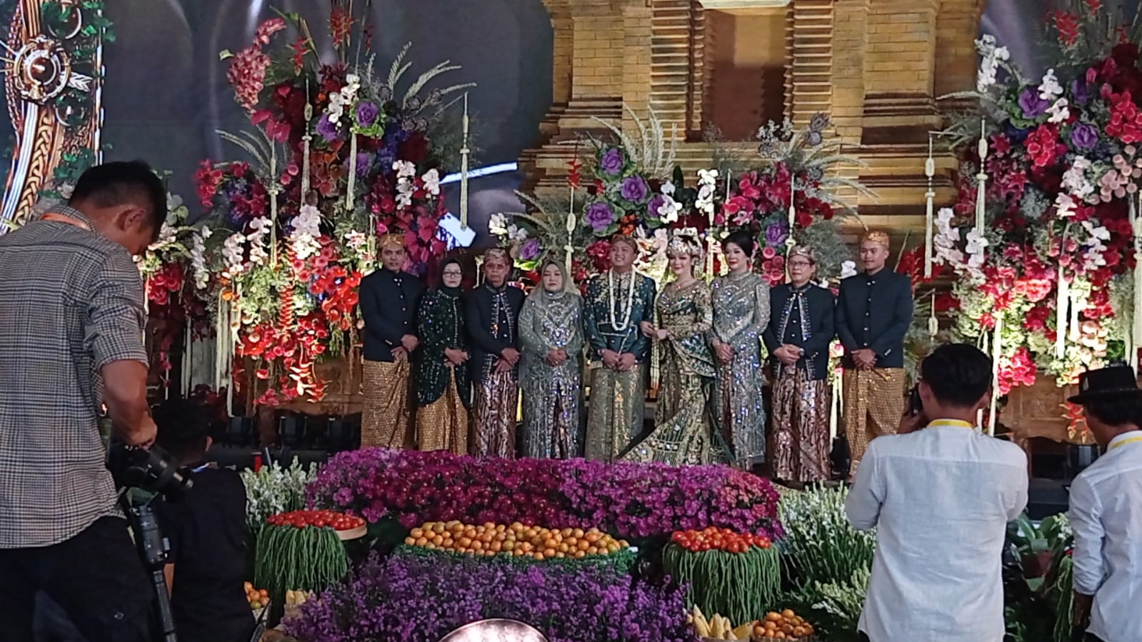 Dua Cawapres Diundang Dalam Ngunduh Mantu Deny Cak Nan.