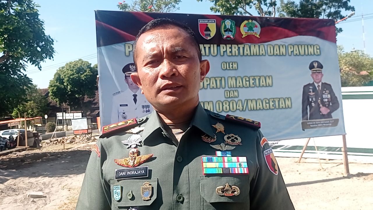 Komandan Kodim 0804 Ingatkan Aturan Penggunaan Senjata Air Soft Gun Pasca Foto Siswi Pesantren Tenteng Senapan Air Softgun Viral.