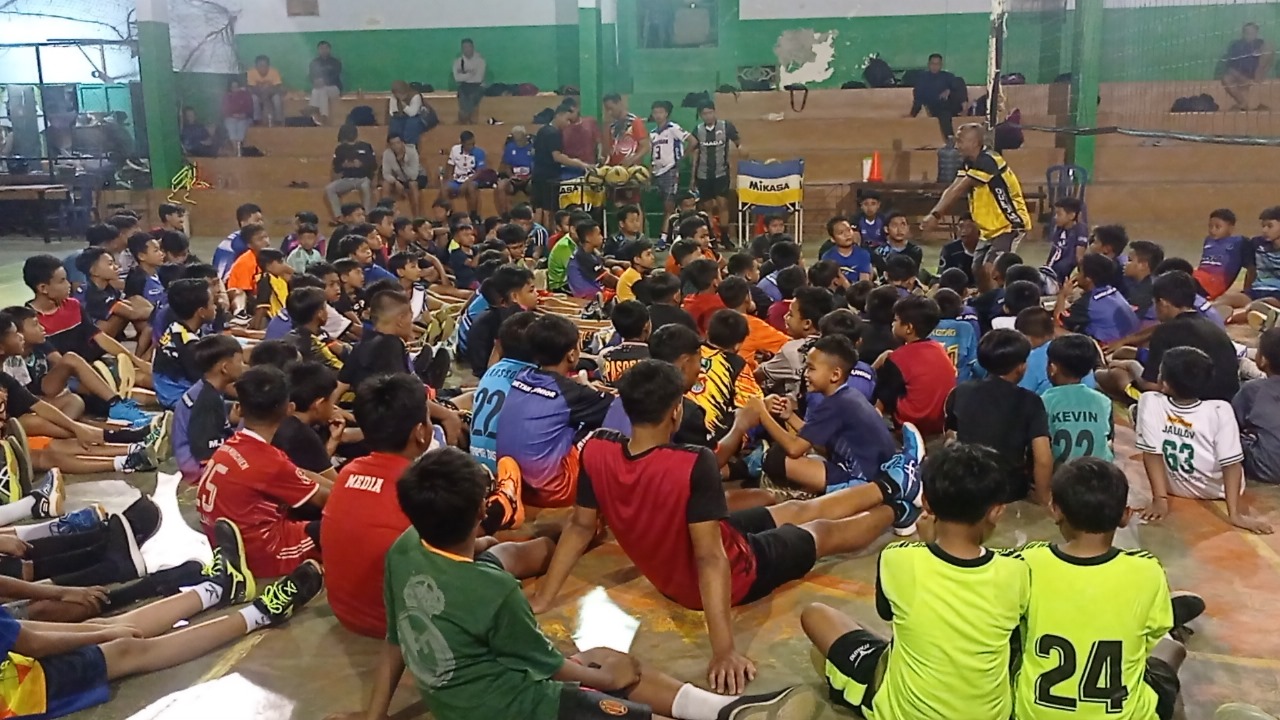 Melongok Ratusan Atlit Bola Voli Menimba Ilmu di Magetan Junior, Banyak Potensi Yang belum Moncer Karena Tempat Latihan Yang Belum Memadai.