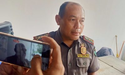 Bantu Bawaslu Magetan, SatPol PP Amankan Ratusan APK yang Tak Sesuai Ketentuan.