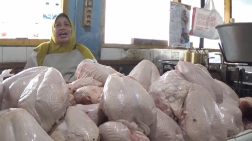 Harga Daging Ayam dan Daging Sapi di Pasar Sayur Magetan Melonjak Jelang Ramadan.