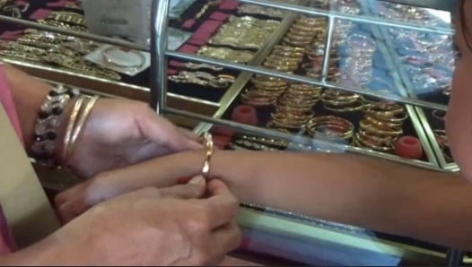 Harga Perhiasan Emas di Magetan Naik Memasuki Bulan Puasa, Namun Penjualan dan Pembelian Masih Stabil.