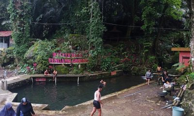 Cerita Sugino, Berjuang Hijaukan Lingkungan Hingga Buka Destinasi Kolam Renang Gratis.