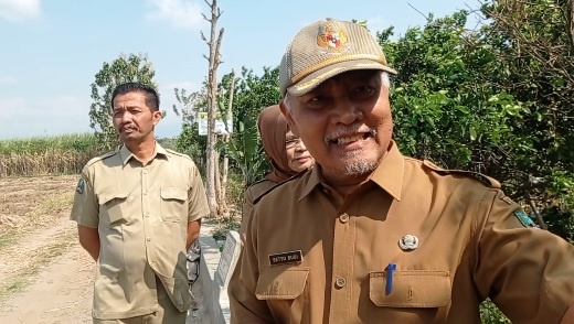 Selesaikan Bangunan Saluran Pengairan Di Tanah Berpasir, Pemerintah Desa Tambak Mas Klaim Warga Bisa Bertanam Kacang dan Padi di Musim Kemarau.