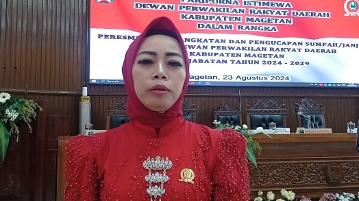 Dilantik Kedua Kali Sebagai Anggota DPRD, Rita Haryani Akan Urai Macet di Jalur KA Stasiun Magetan.