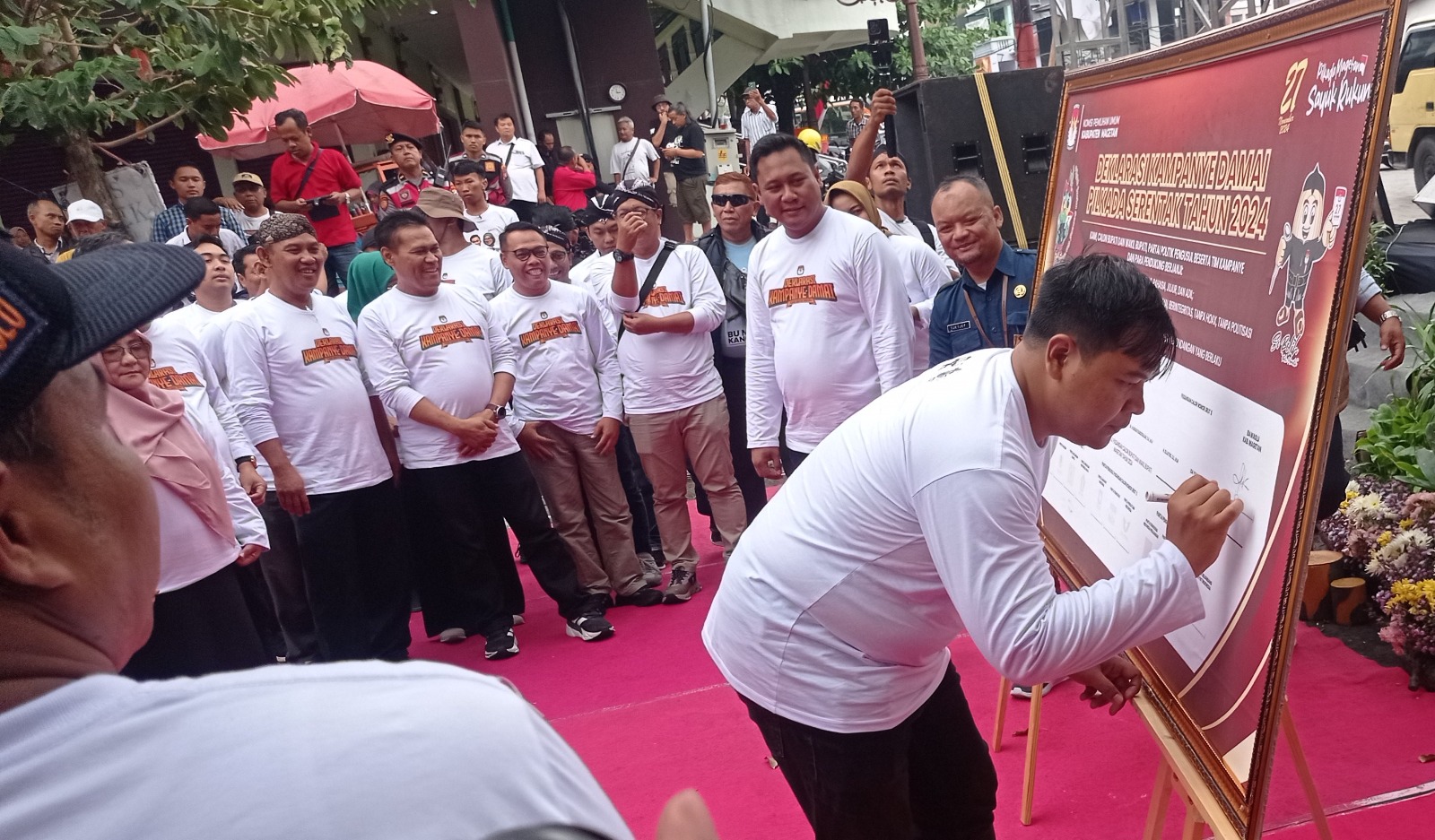 Terima 3 Laporan Anggota DPRD Masuk Daftar Tim Kampanye Pilkad 2024, Bawaslu : Kami Masih Kaji.