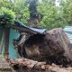 Pasca Rumah Warga Tertimpa Batu Raksasa, BPBD Kabupaten Ponorogo Sinyalir Masih ada Potensi Longsor Susulan.