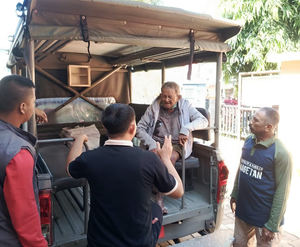 Dinas Sosial Kabupaten Magetan Amankan Uang Rp 10 Juta Milik Pengemis yang Disimpan di Saku, Hasil Mengemis 5 Tahun untuk Tabungan Masa Tua.