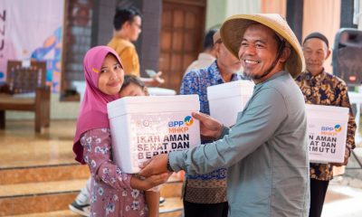 Bulan Mutu Ikan 2025, Riyono Caping  Dorong Peningkatan Konsumsi Ikan dengan Memberikan Bantuan Peternakan Ikan.