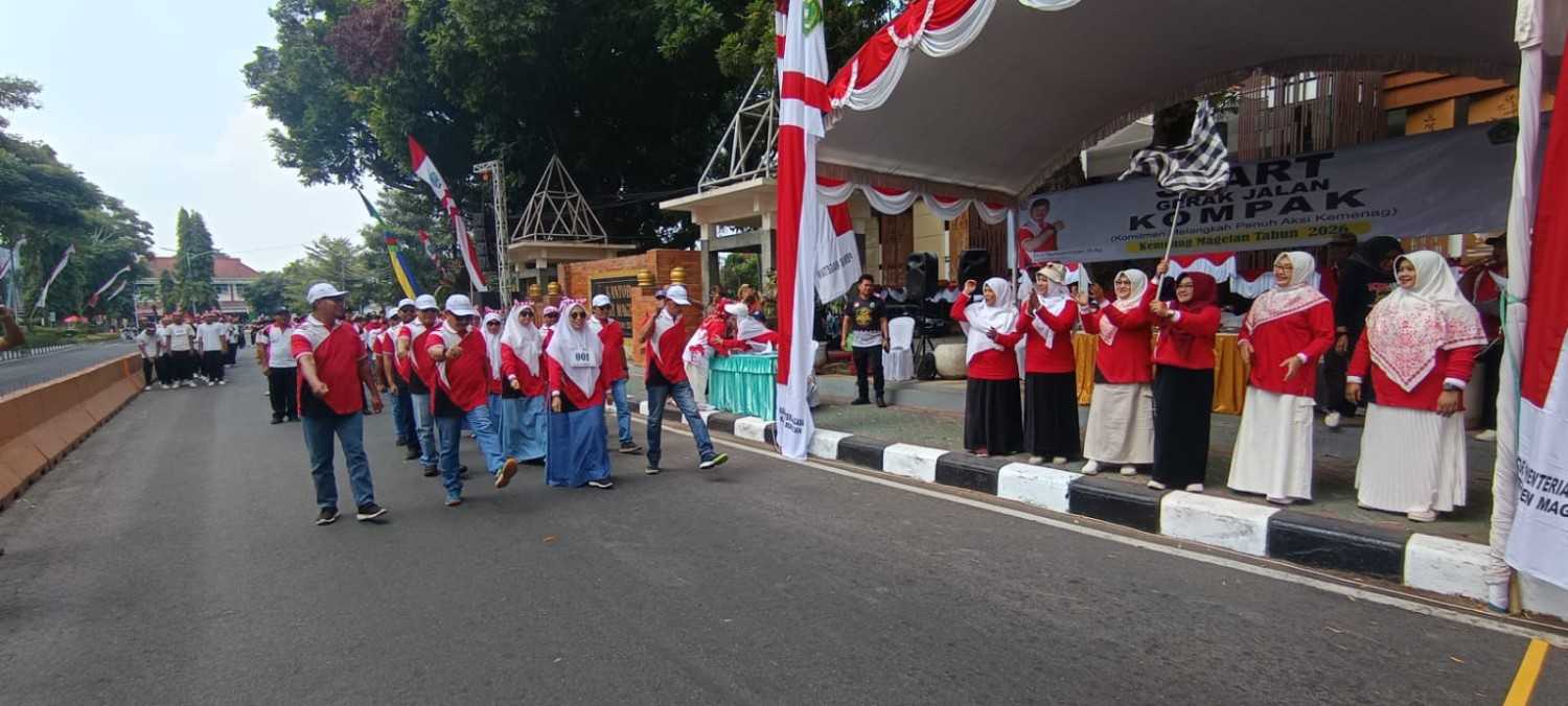 2.379 Keluarga Besar Kemenag Magetan Jalan 10 Kilometer, Bupati Lepas Gerak Jalan Kompak