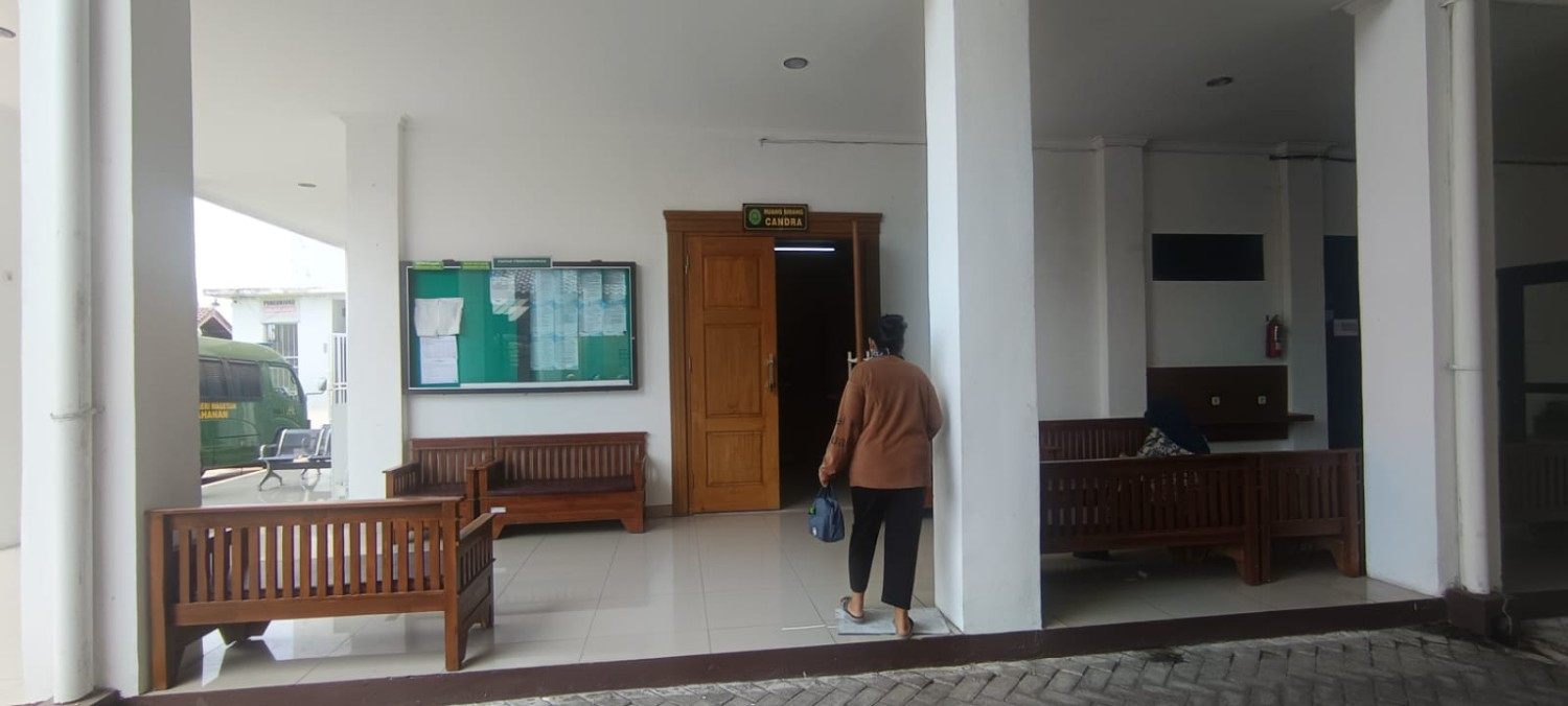 Kasus Dukun Cabul Mengaku Tuhan 2 Mulai Disidangkan.