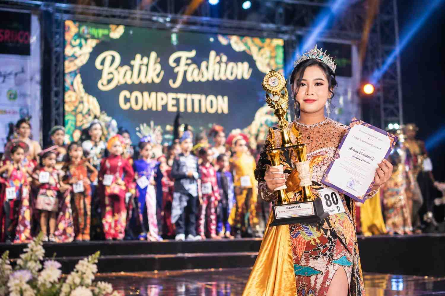 Lagi, Siswi SMPN 1 Magetan Angella Cristiyani Sabet Juara Favorit Batik Fashion Competition