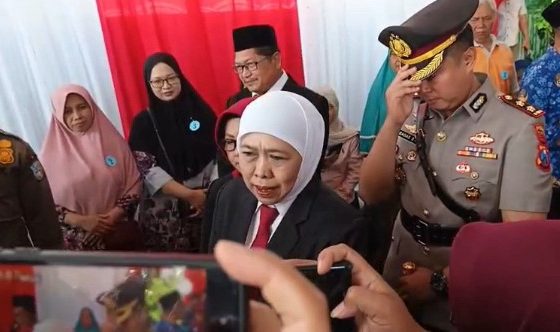 Khofifah Kenang Keberanian Gubernur Soerjo Pilih Melawan Sekutu Saat Ziarah,  Nilai Keberanian dan Cinta Bangsa Harus Diwariskan.